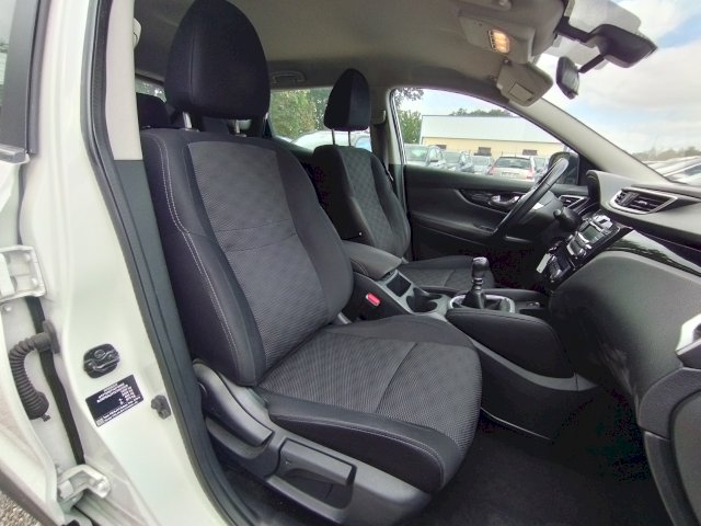 Nissan Nissan Qashqai II (J11) 1.2L DIG-T 115ch Acenta