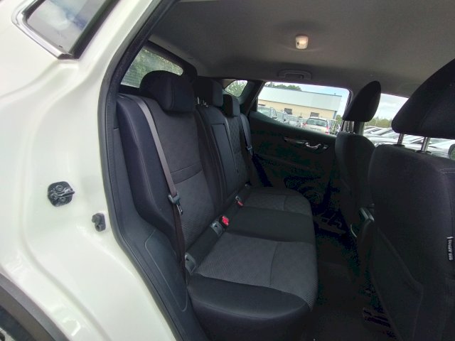 Nissan Nissan Qashqai II (J11) 1.2L DIG-T 115ch Acenta