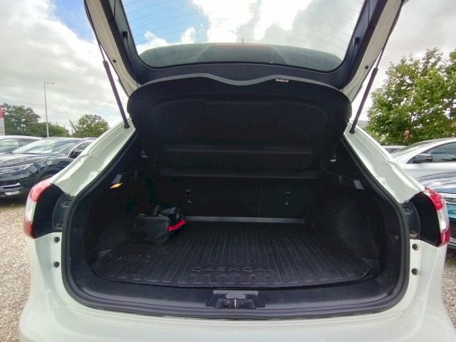 Nissan Nissan Qashqai II (J11) 1.2L DIG-T 115ch Acenta