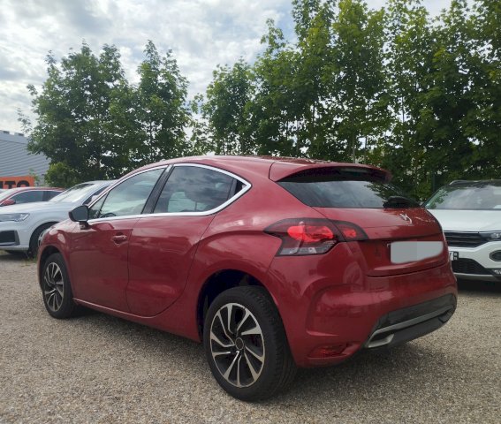 DS DS  4 BlueHDI 120 CV S&S BE CHIC