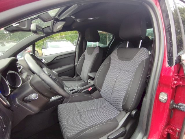 DS DS  4 BlueHDI 120 CV S&S BE CHIC