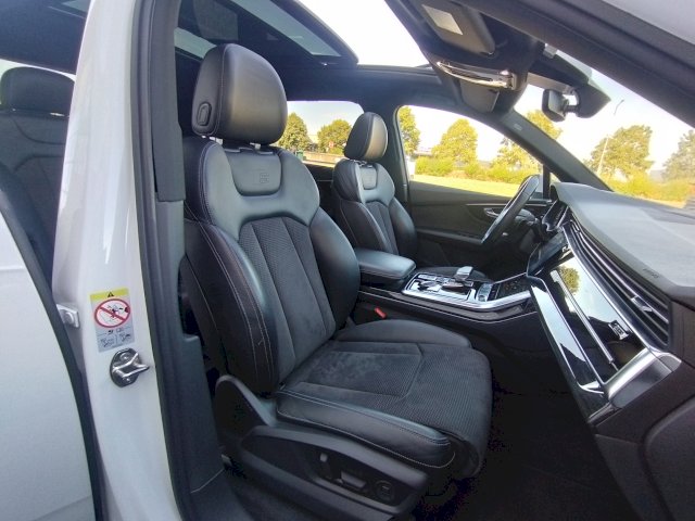 Audi Audi Q7 50 TDI 286ch S line quattro Tiptronic 7 places