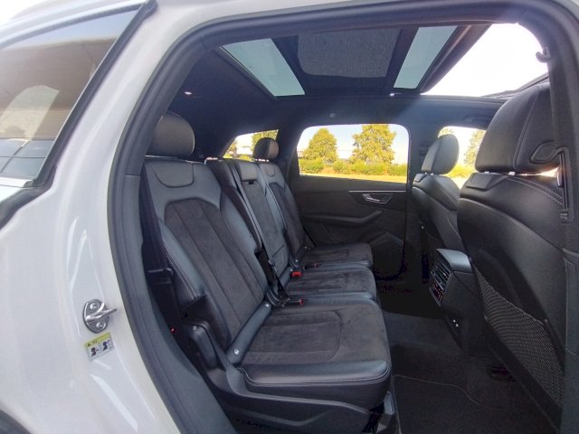 Audi Audi Q7 50 TDI 286ch S line quattro Tiptronic 7 places