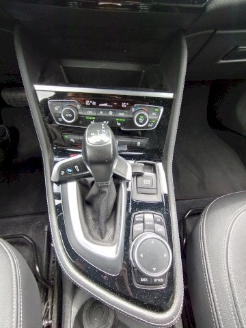 BMW BMW Serie 2 Activetourer I (F45) 220d 190ch Luxury