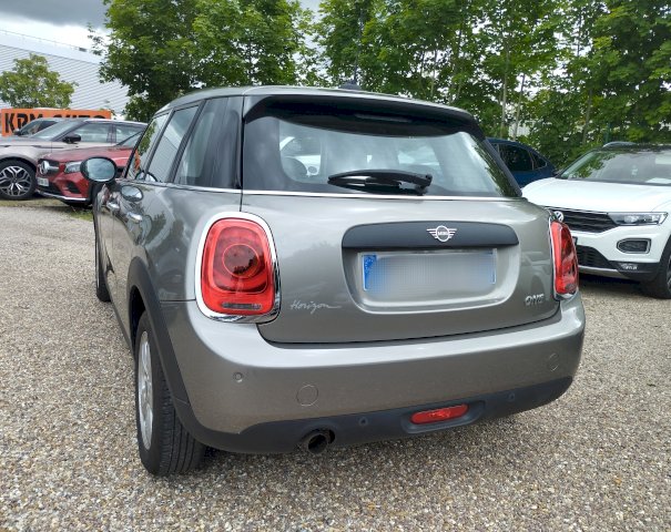 Mini Mini Mini 1.5i DCT7 102 5P