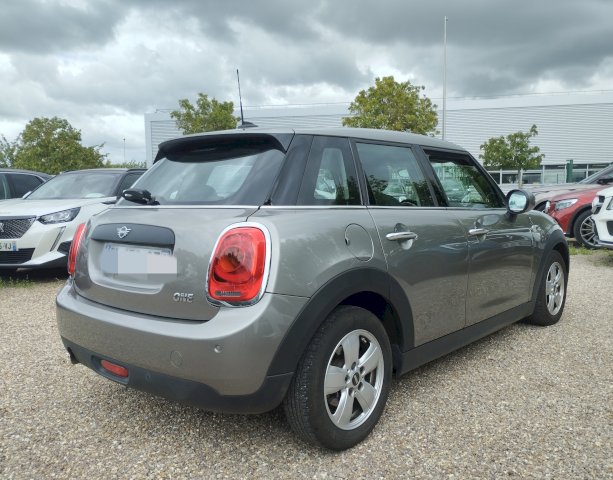 Mini Mini Mini 1.5i DCT7 102 5P