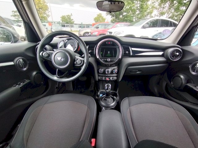 Mini Mini Mini 1.5i DCT7 102 5P