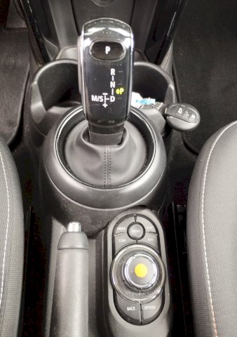 Mini Mini Mini 1.5i DCT7 102 5P