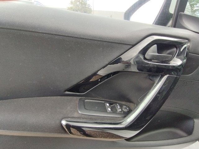 Peugeot Peugeot 208 1.2 68 CH   2 PLACES
