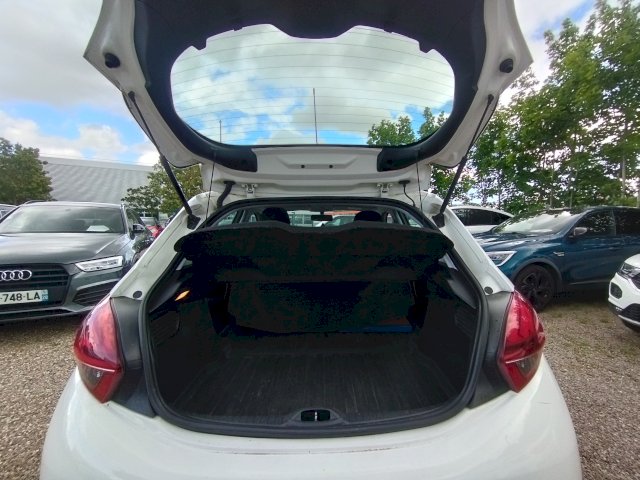 Peugeot Peugeot 208 1.2 68 CH   2 PLACES
