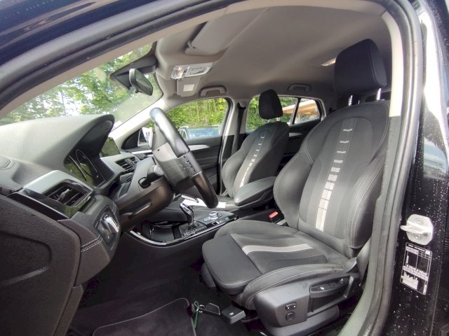 BMW BMW X2  sDrive18dA 150ch Business Design Euro6d-T