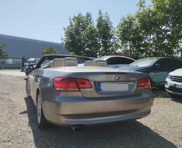 BMW BMW Série 3 V (E90) 320i 170ch Luxe