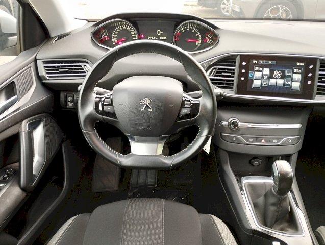 Peugeot Peugeot 308 II 1.2 Puretech 110ch Style S&S 5p