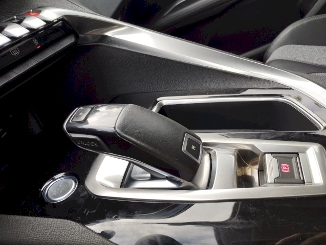 Peugeot Peugeot 3008 II 1.5 BlueHDi 130ch Allure S&S EAT8