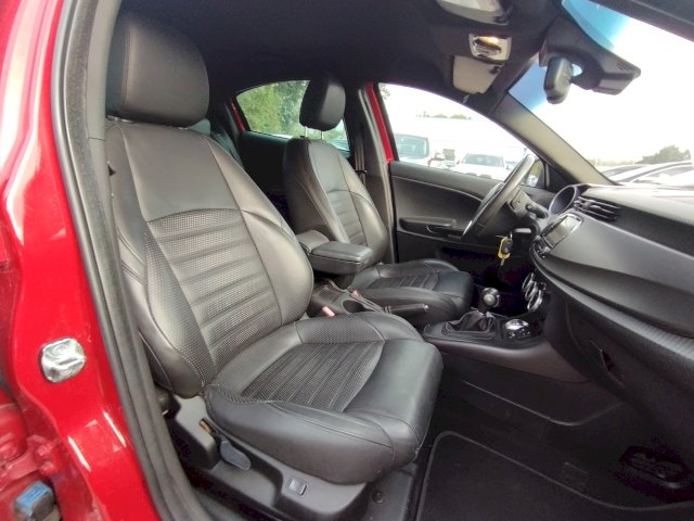 Alfa-Romeo Alfa-Romeo Giulietta  1.4 TB MultiAir 170ch Lusso Stop&Start TCT