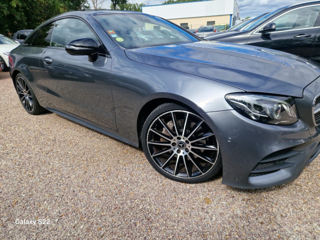 Mercedes-Benz Mercedes-Benz Classe E 220 d 194ch AMG Line 9G-Tronic