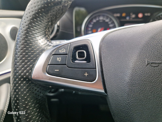 Mercedes-Benz Mercedes-Benz Classe E 220 d 194ch AMG Line 9G-Tronic