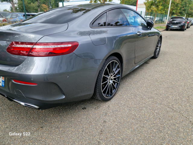 Mercedes-Benz Mercedes-Benz Classe E 220 d 194ch AMG Line 9G-Tronic