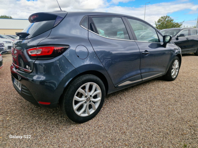 Renault Renault Clio IV (B98) 0.9 TCe 90ch energy Business 5p
