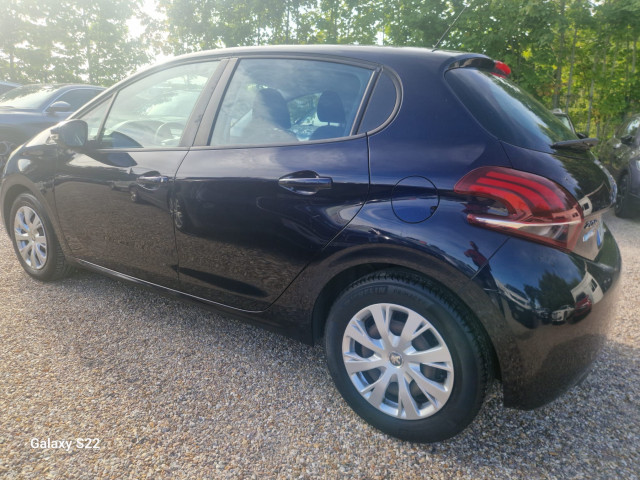 Peugeot Peugeot 208  1.6 BlueHDi 100ch Active 5p