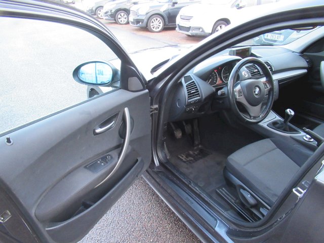 BMW BMW Série 1 I (E81/87) 118d Confort
