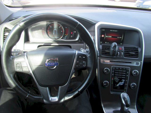 Volvo Volvo XC60  D5 215ch AWD Summum Geartronic