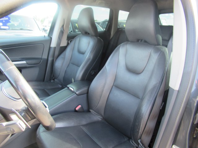 Volvo Volvo XC60  D5 215ch AWD Summum Geartronic