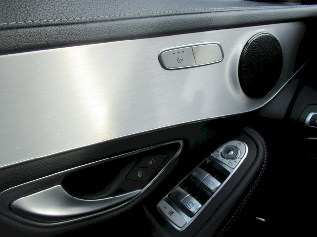 Mercedes-Benz Mercedes-Benz Glc 220d 170cv 9G-Tronic Pack AMG