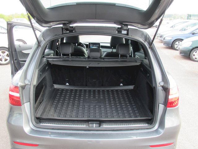 Mercedes-Benz Mercedes-Benz Glc 220d 170cv 9G-Tronic Pack AMG
