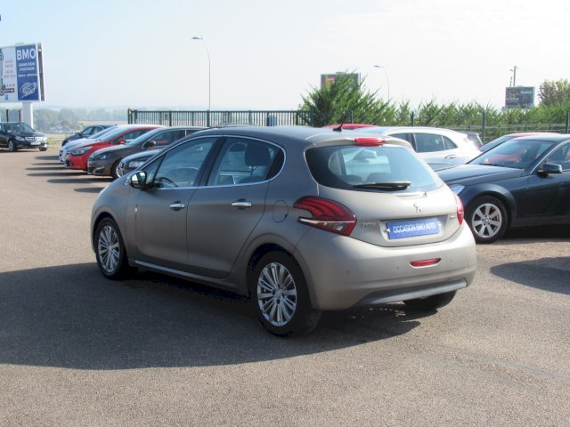 Peugeot Peugeot 208  1.6 BlueHDi 100ch Allure 5p