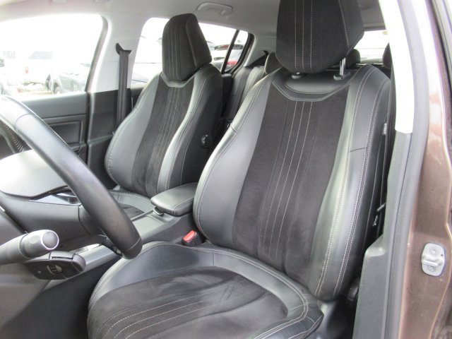 Peugeot Peugeot 308 II 2.0 BlueHDi 150ch Allure S&S 5p