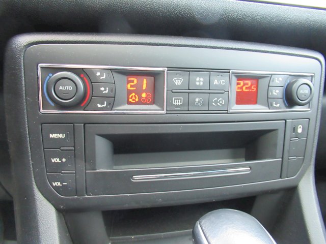 Citroën Citroën C5 II 2.0 BlueHDi 180ch Hydractive Millenium Business S&S EAT6