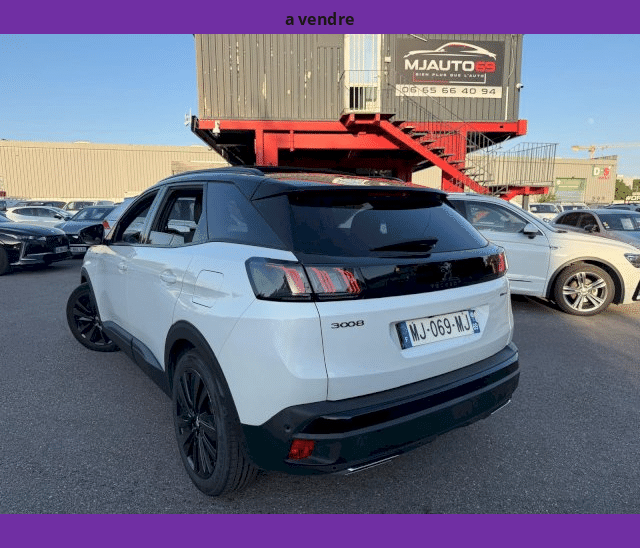 Peugeot Peugeot 3008 II 1.6L HYBRID 225cv TOIT OUVRANT CUIR CAMERA GPS XENON LED BVA EAT8 GT Pack