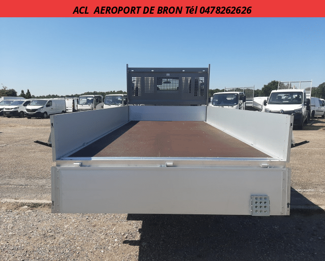 Isuzu ACL362 M27 H 3.0 L 150ch Petite Série Plateau 4.50x2.10