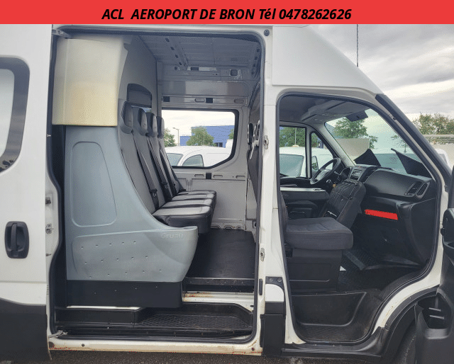Iveco Daily CABINE 7 PLACES 35 S 13 R.S 