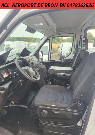 Iveco Daily CABINE 7 PLACES 35 S 13 R.S 