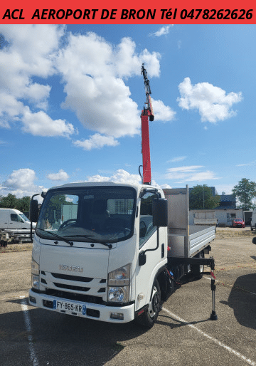 Isuzu Isuzu N-Series PLATEAU + GRUE 3.0 L 150 R.J