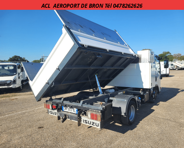 Isuzu Isuzu N-Series TRI-BENNE + COFFRE M21 120 CV R.J