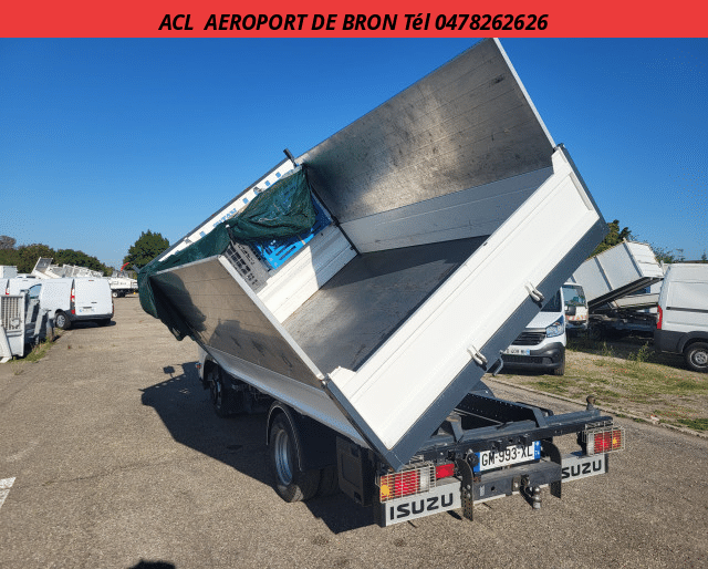 Isuzu Isuzu N-Series TRI-BENNE + COFFRE M21 120 CV R.J