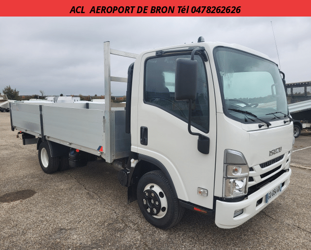 Isuzu Isuzu N-Series PLATEAU FACADIER 3.0 L 150 BOITE ROBOTISEE