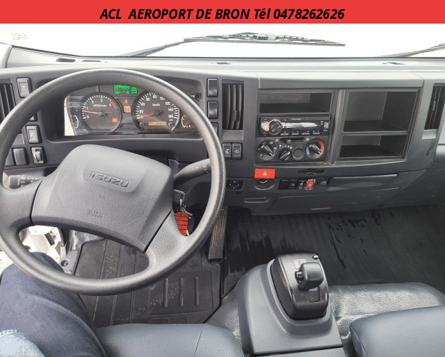 Isuzu Isuzu N-Series PLATEAU FACADIER 3.0 L 150 BOITE ROBOTISEE