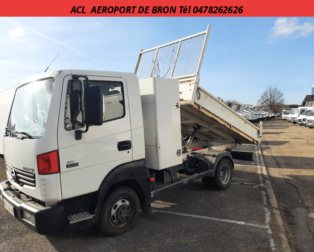 Nissan Nissan Atleon 3.0L 150ch Benne et coffre