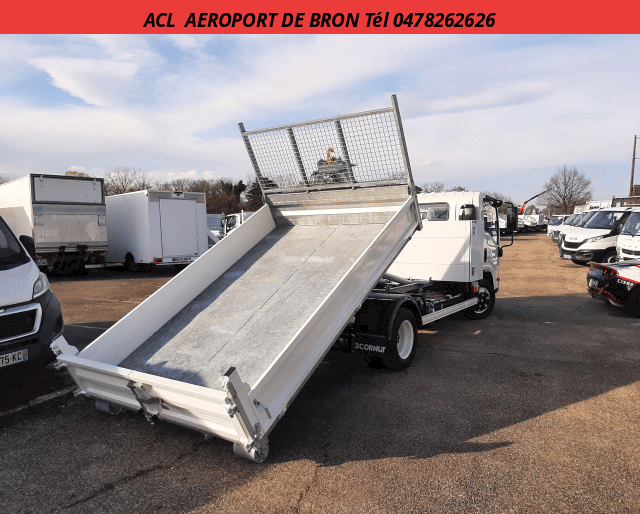 Isuzu M27 POLY BENNE D30C32 + COFFRE 3.0L 150 R.J