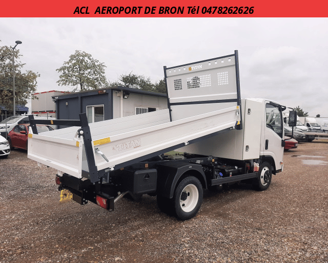 Isuzu M27 BENNE + COFFRE 3.0L 150 R.J