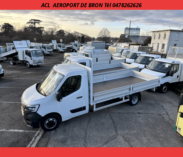 Renault Renault Master 2.3  DCI 130 R.J PLATEAU NEUF 4.50m