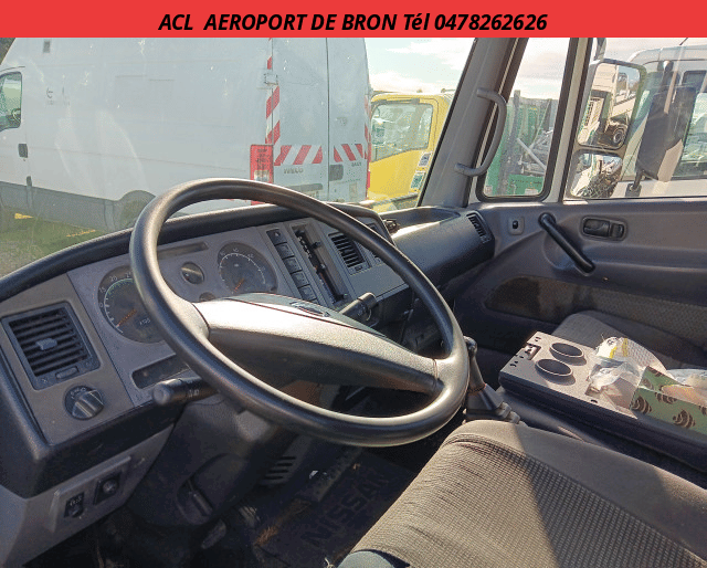 Nissan Nissan Atleon 35.15 Benne et coffre