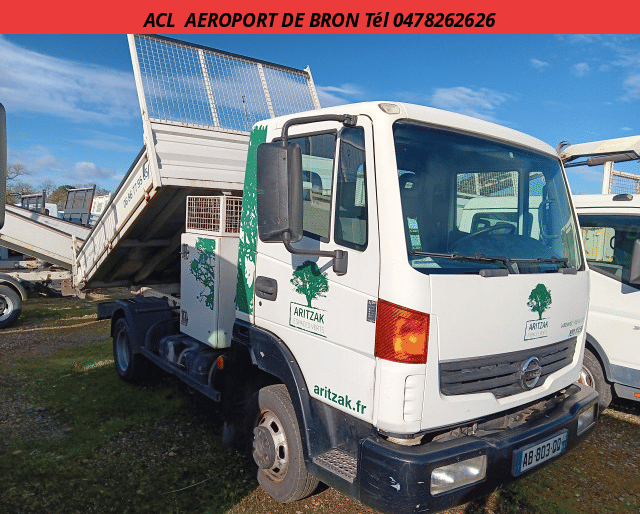 Nissan Nissan Atleon 35.15 Benne et coffre