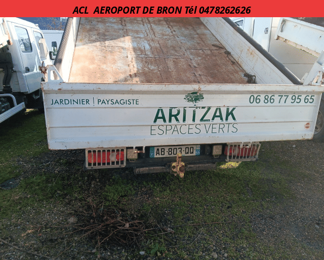 Nissan Nissan Atleon 35.15 Benne et coffre