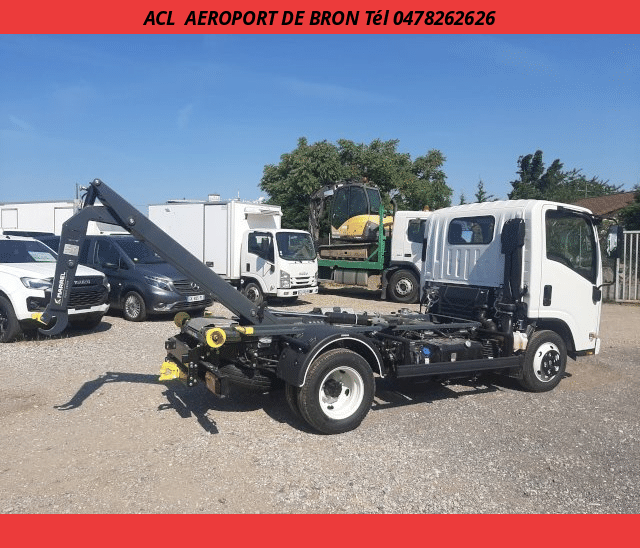 Isuzu M27 POLY BENNE D30C32  3.0L 150 R.J