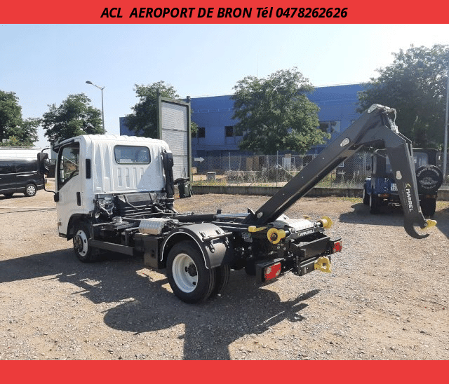 Isuzu M27 POLY BENNE D30C32  3.0L 150 R.J